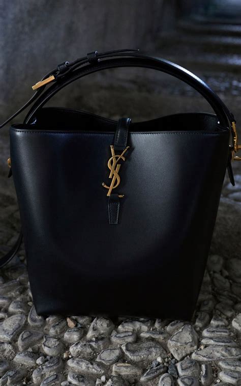 borsa cuore ysl|Saint Laurent Official Online Store .